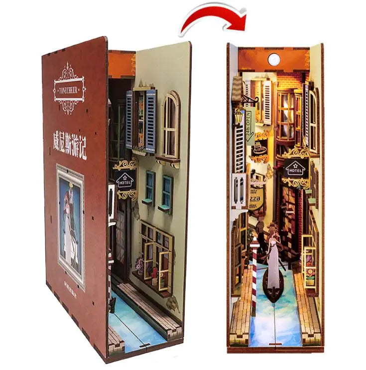 3D Model Bookcase Creative Gift